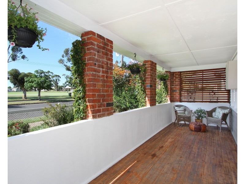 39 Gipps Street, Tamworth NSW 2340