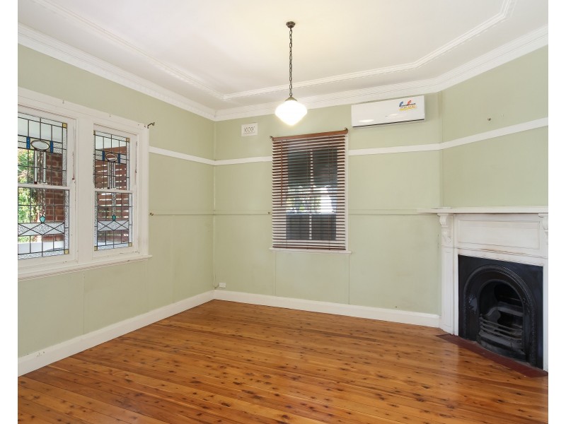 39 Gipps Street, Tamworth NSW 2340