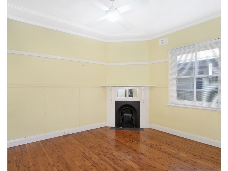 39 Gipps Street, Tamworth NSW 2340