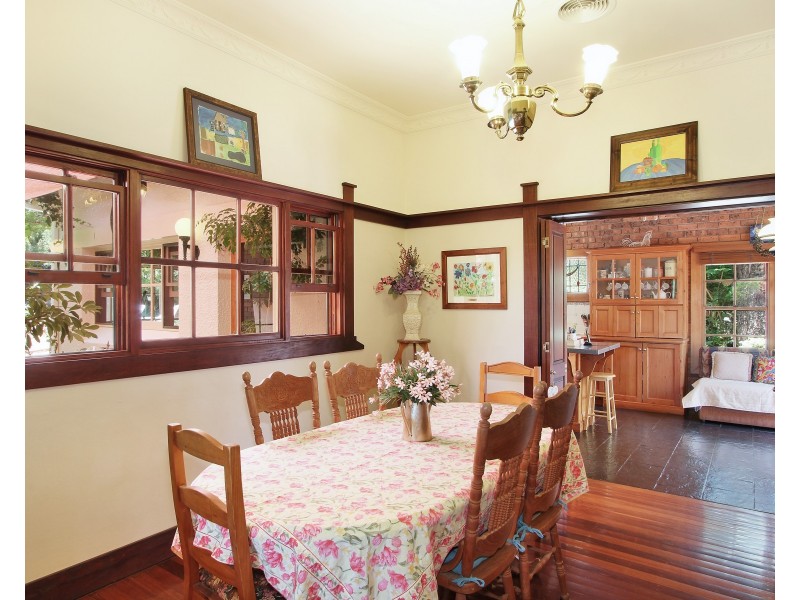 136 Napier Street, Tamworth NSW 2340