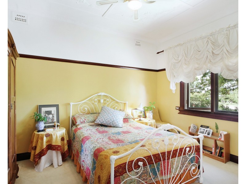 136 Napier Street, Tamworth NSW 2340