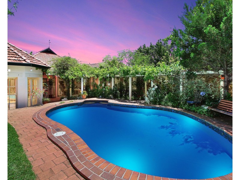 136 Napier Street, Tamworth NSW 2340