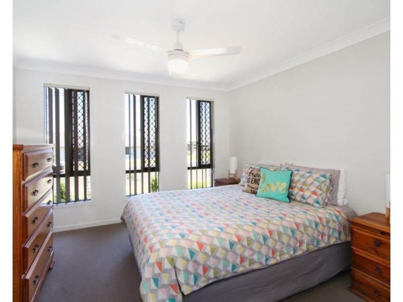 66 Tulipwood Crescent, Tamworth NSW 2340