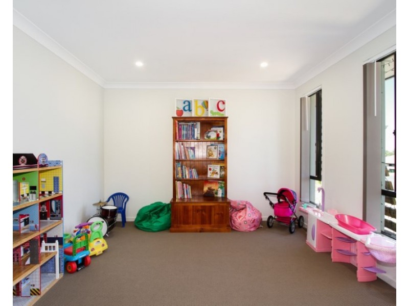 66 Tulipwood Crescent, Tamworth NSW 2340