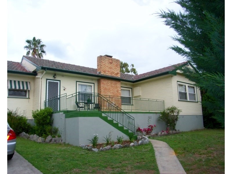 104 Rawson Avenue, Tamworth NSW 2340
