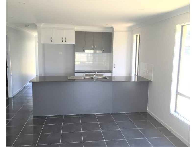 11 Allawah Street, Tamworth NSW 2340