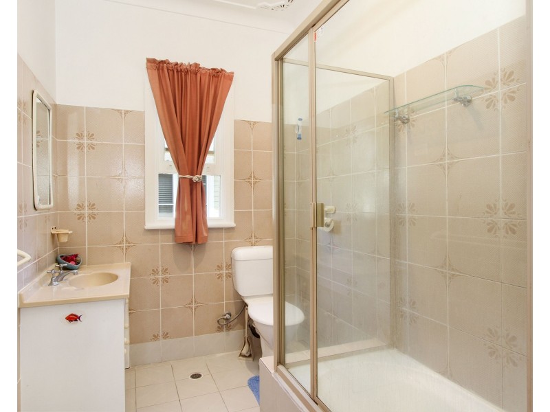 120 Crown Street, Tamworth NSW 2340