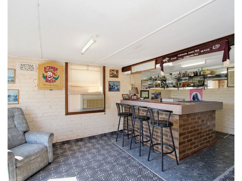 120 Crown Street, Tamworth NSW 2340