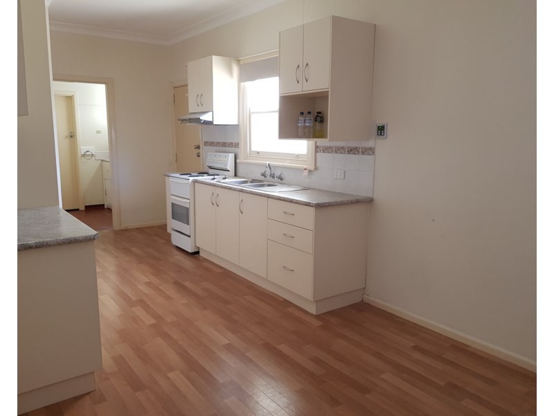 14 Churchill Street, Tamworth NSW 2340