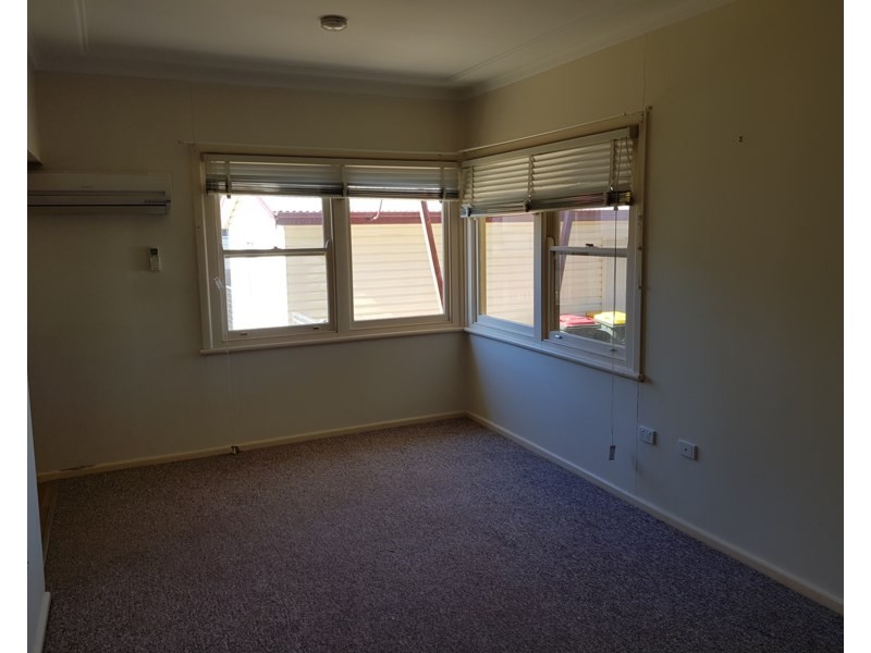 14 Churchill Street, Tamworth NSW 2340