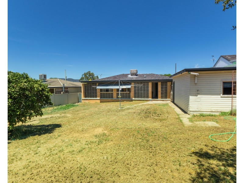 78 Oak Street, Tamworth NSW 2340