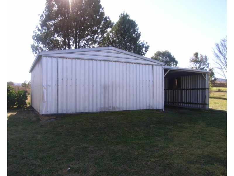 37 Susan Street, Kootingal NSW 2352