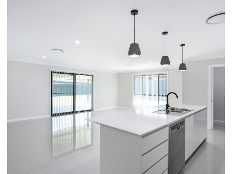 39 Kingham Street, Tamworth NSW 2340