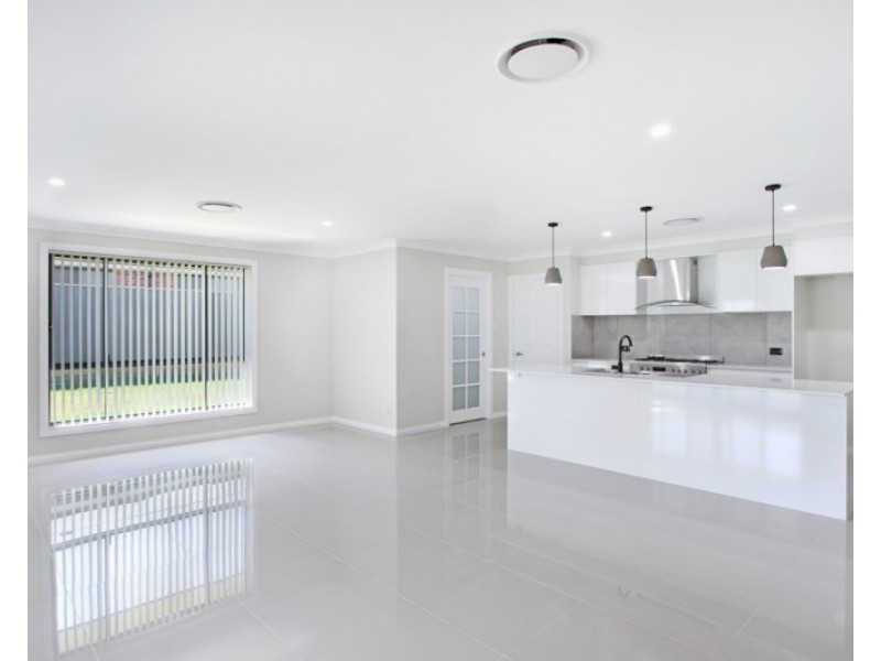 39 Kingham Street, Tamworth NSW 2340