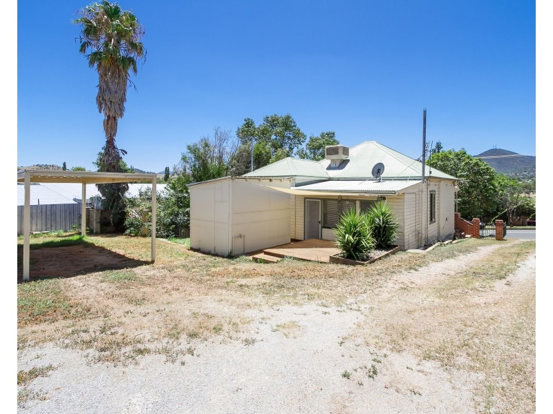 3 Denne Street, Tamworth NSW 2340