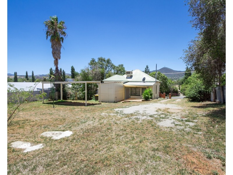 3 Denne Street, Tamworth NSW 2340