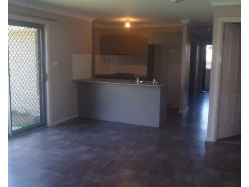 1 Stanley Close, Tamworth NSW 2340