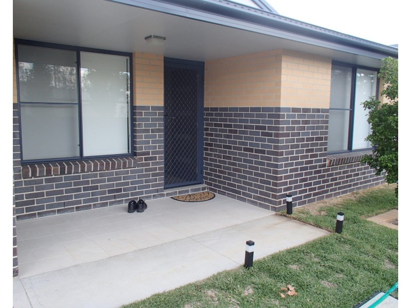 4/15 Warral Road, Tamworth NSW 2340