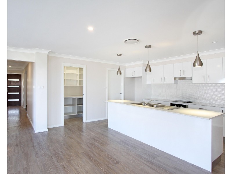 28 Conimbla Crescent, Tamworth NSW 2340