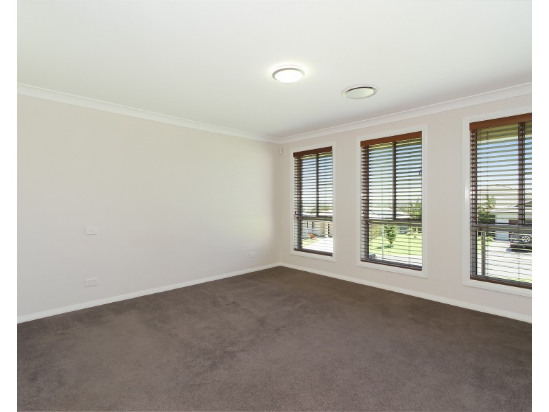 28 Conimbla Crescent, Tamworth NSW 2340