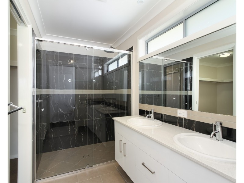 28 Conimbla Crescent, Tamworth NSW 2340