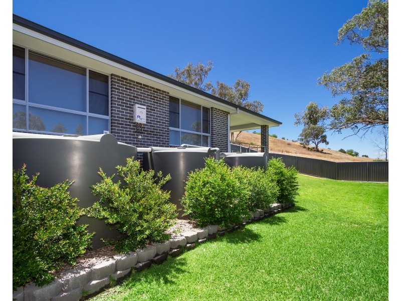 28 Conimbla Crescent, Tamworth NSW 2340