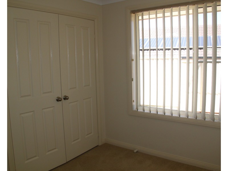 1/2 Warrabah Close, Tamworth NSW 2340