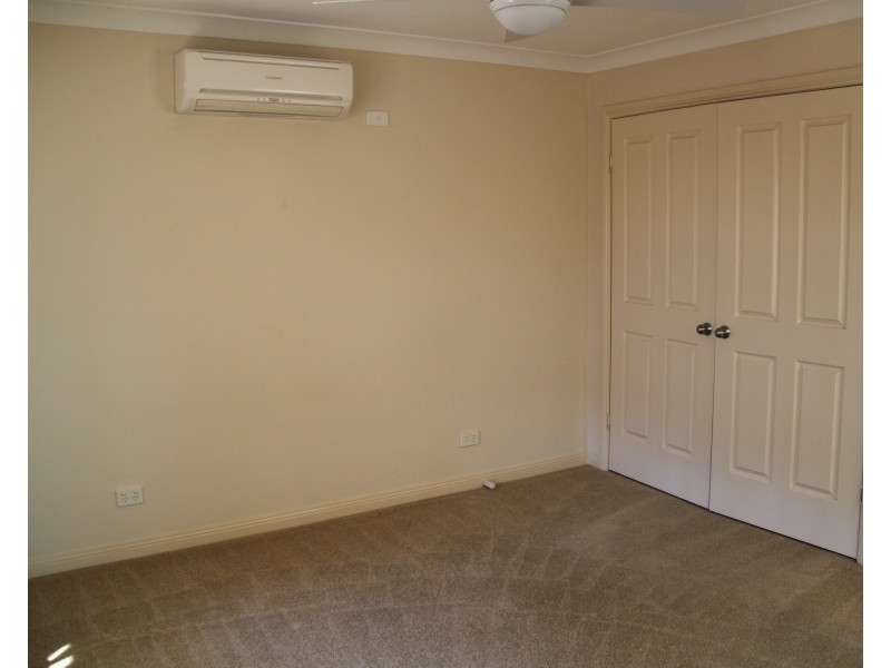 1/2 Warrabah Close, Tamworth NSW 2340