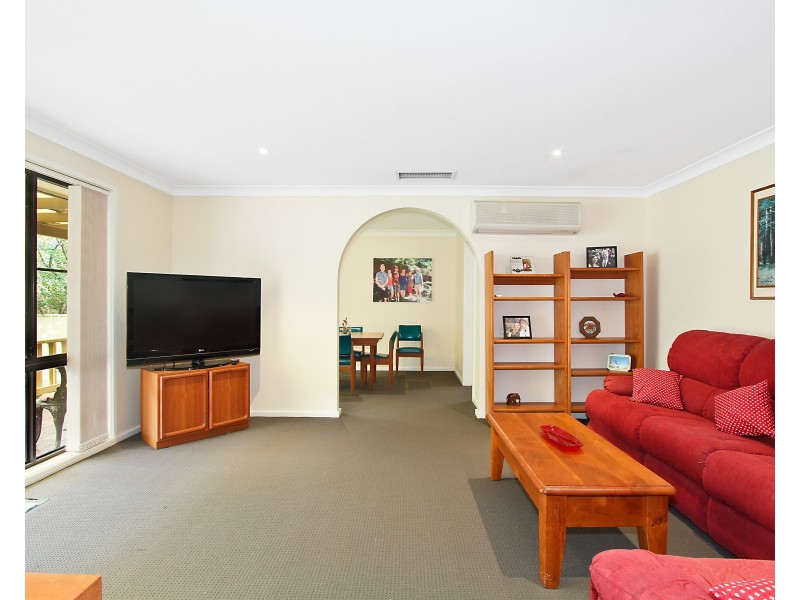 13 Woodburn Way, Tamworth NSW 2340