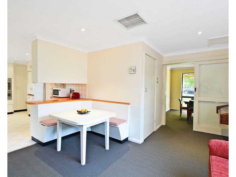 13 Woodburn Way, Tamworth NSW 2340