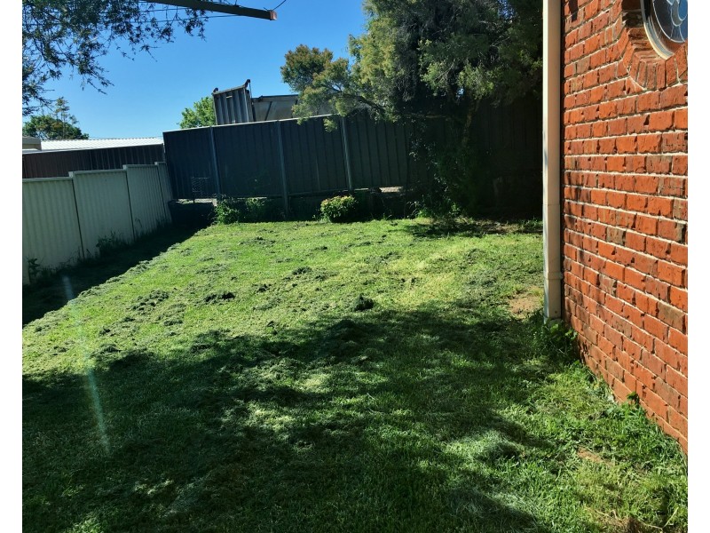 1/8 Curlew Crescent, Tamworth NSW 2340