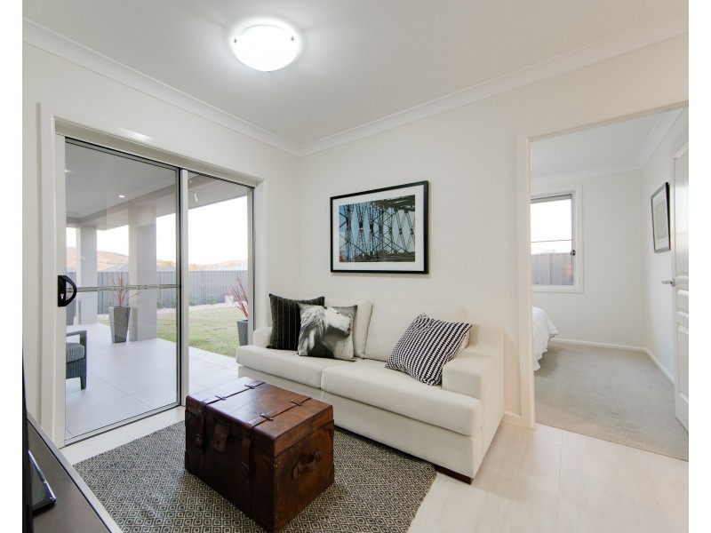 19 Simmental Way, Tamworth NSW 2340