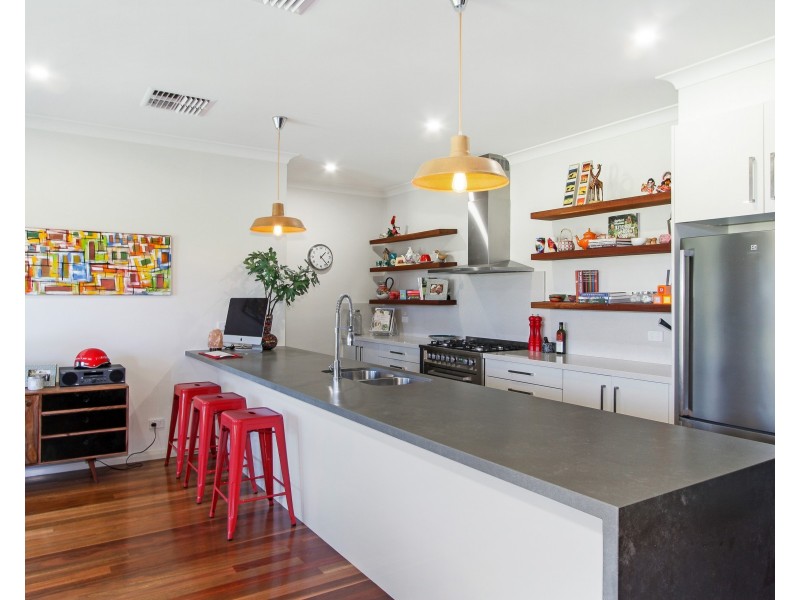 21 Sanctuary Place, Tamworth NSW 2340