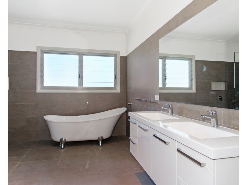 21 Sanctuary Place, Tamworth NSW 2340