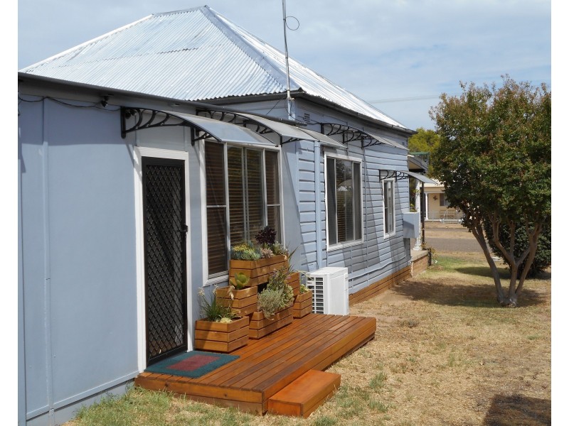 24 Henry Street, Werris Creek NSW 2341