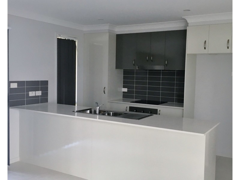 2/56 Tulipwood Crescent, Tamworth NSW 2340