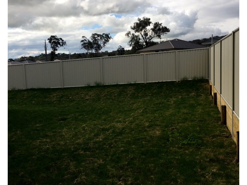 2/56 Tulipwood Crescent, Tamworth NSW 2340