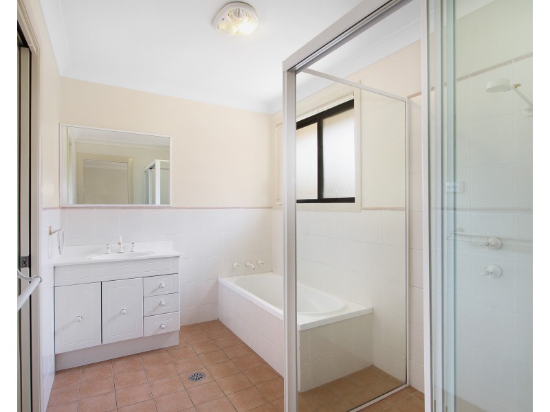 23 Illoura Street, Tamworth NSW 2340