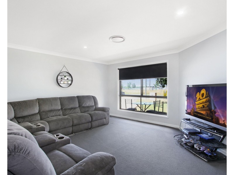 90 Attunga Street, Tamworth NSW 2340