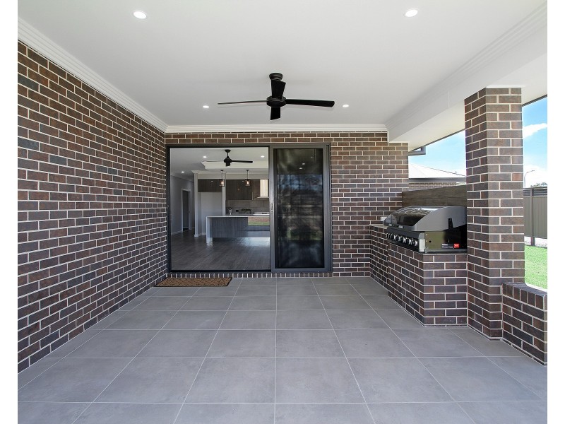 28 Bluebell Way, Tamworth NSW 2340