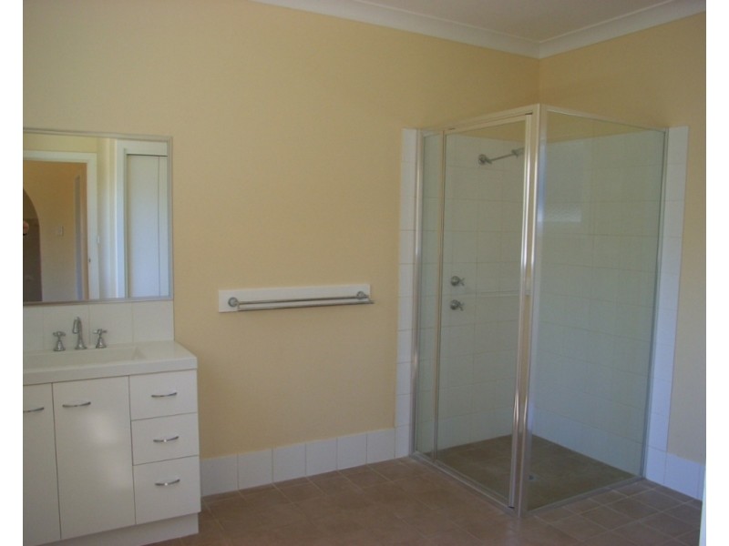 4 Lancaster Avenue, Tamworth NSW 2340