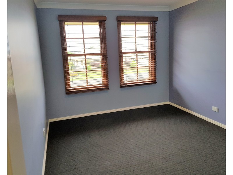 1 Bandalong Street, Tamworth NSW 2340