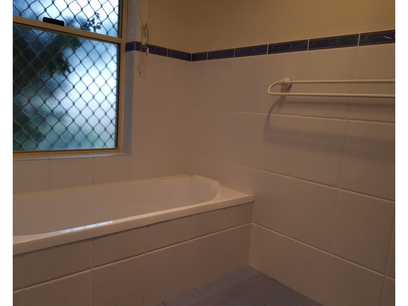 1 Bandalong Street, Tamworth NSW 2340