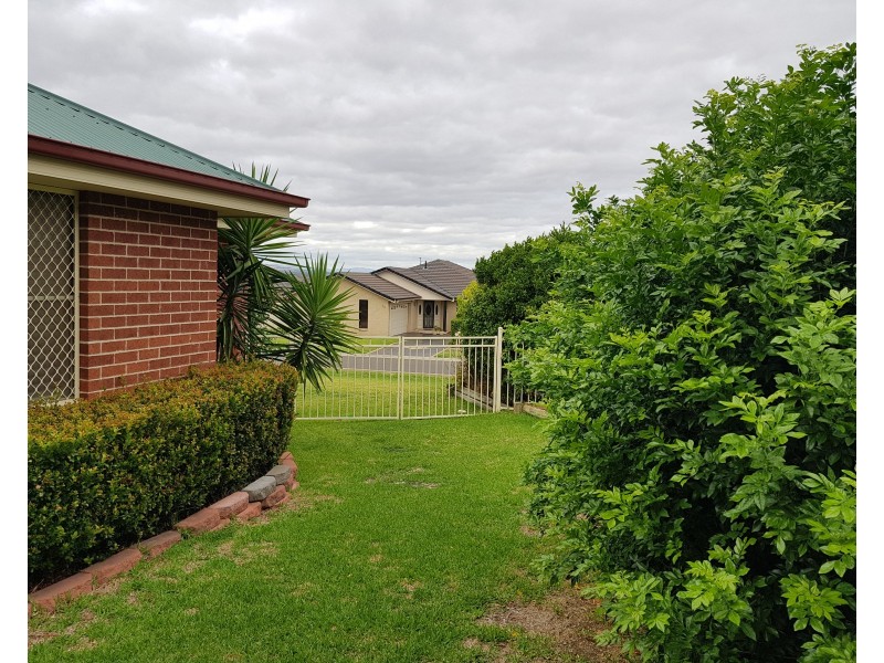 1 Bandalong Street, Tamworth NSW 2340