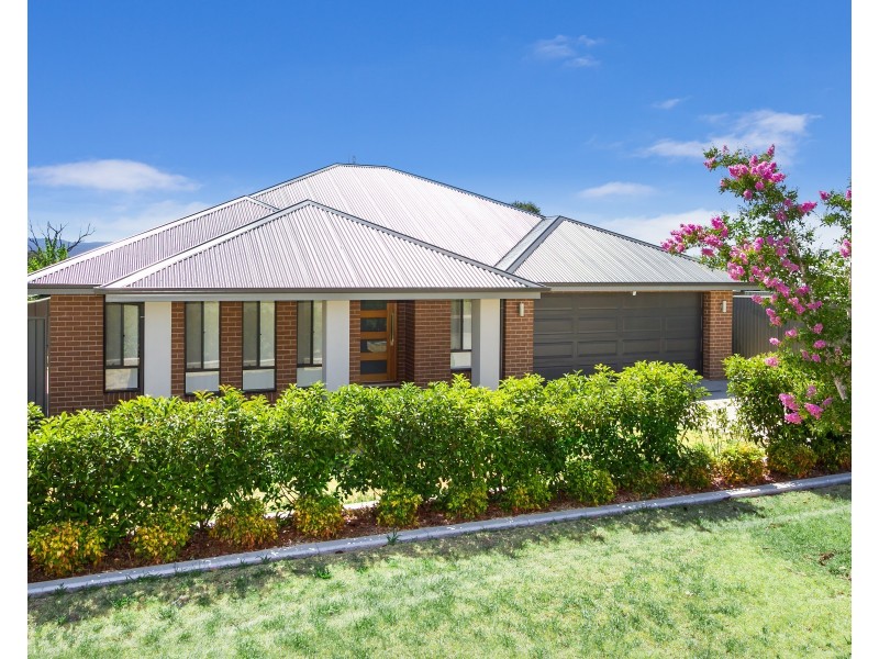 48 Peak Drive, Tamworth NSW 2340