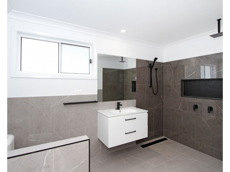 43 Kingham Street, Tamworth NSW 2340