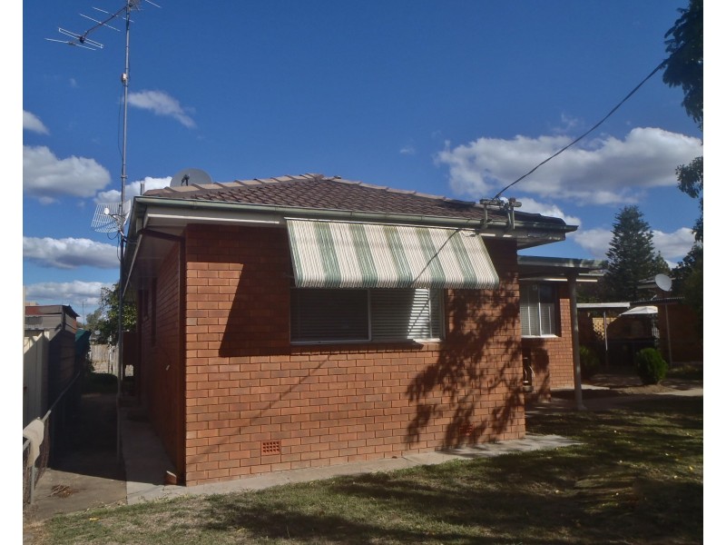 14 Larool Street, Tamworth NSW 2340