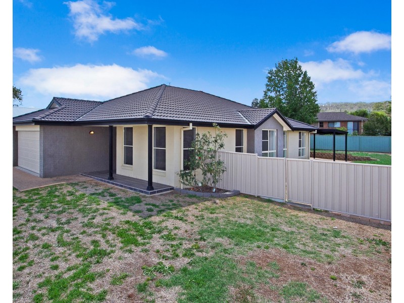 25 Milburn Road, Tamworth NSW 2340