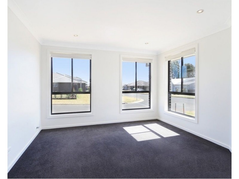 47 Warrah Drive, Tamworth NSW 2340