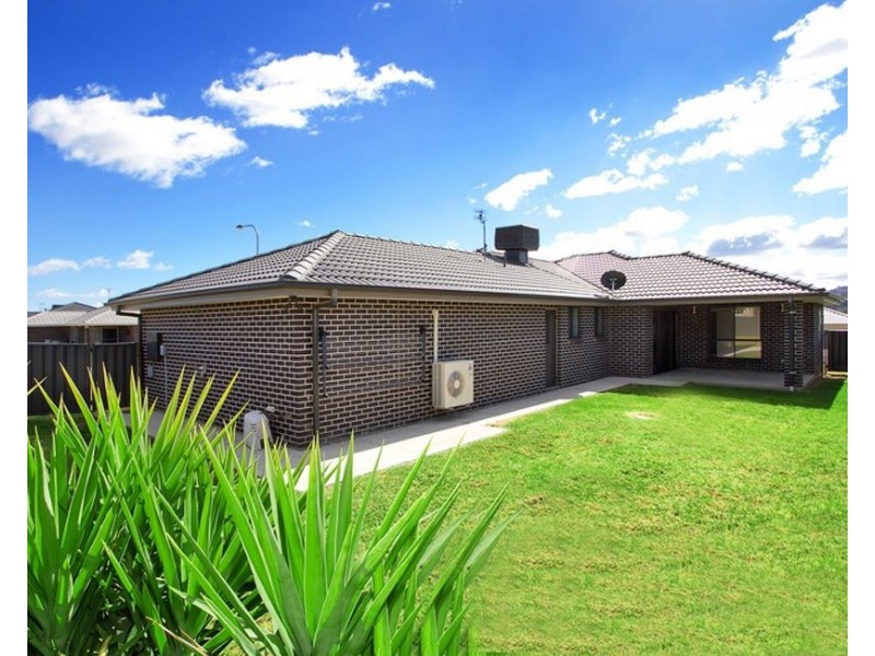 47 Warrah Drive, Tamworth NSW 2340